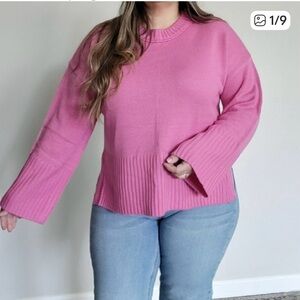 NWOT Wide Sleeve Side Slit and back slit Women's Sweater